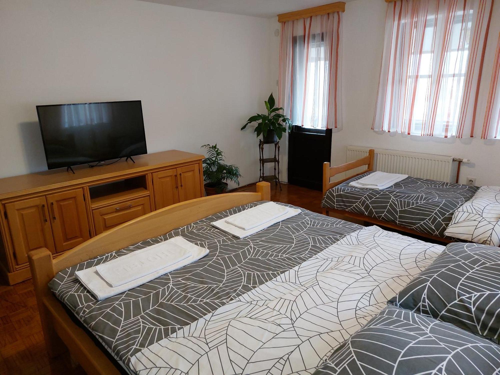 Panorama Travnik Aparthotel Kamer foto