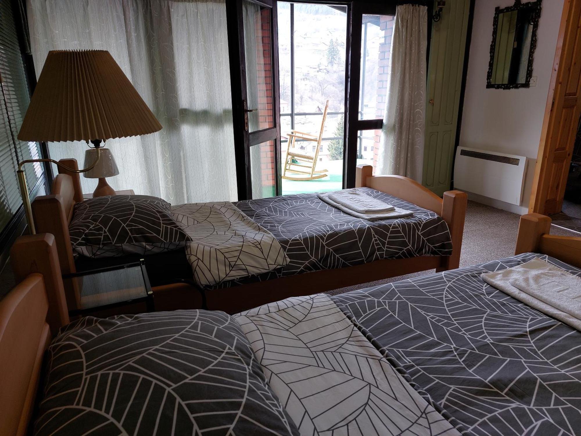 Panorama Travnik Aparthotel Kamer foto