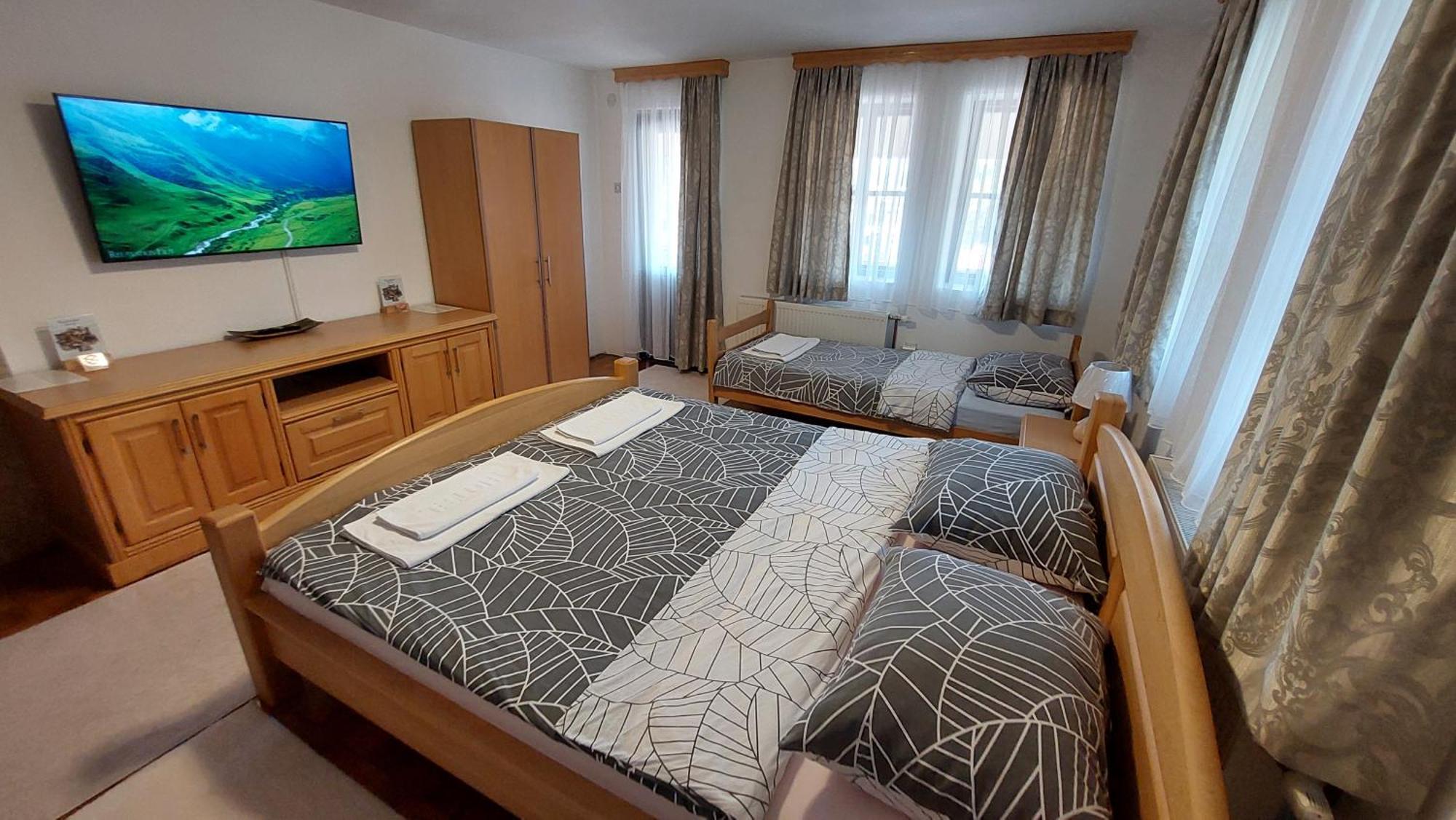 Panorama Travnik Aparthotel Buitenkant foto
