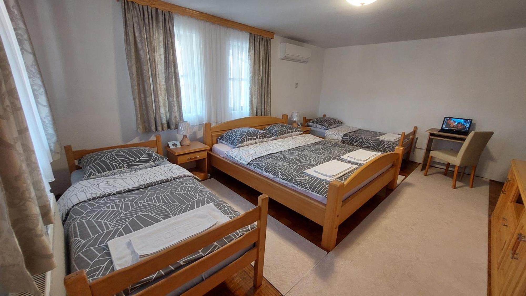 Panorama Travnik Aparthotel Buitenkant foto