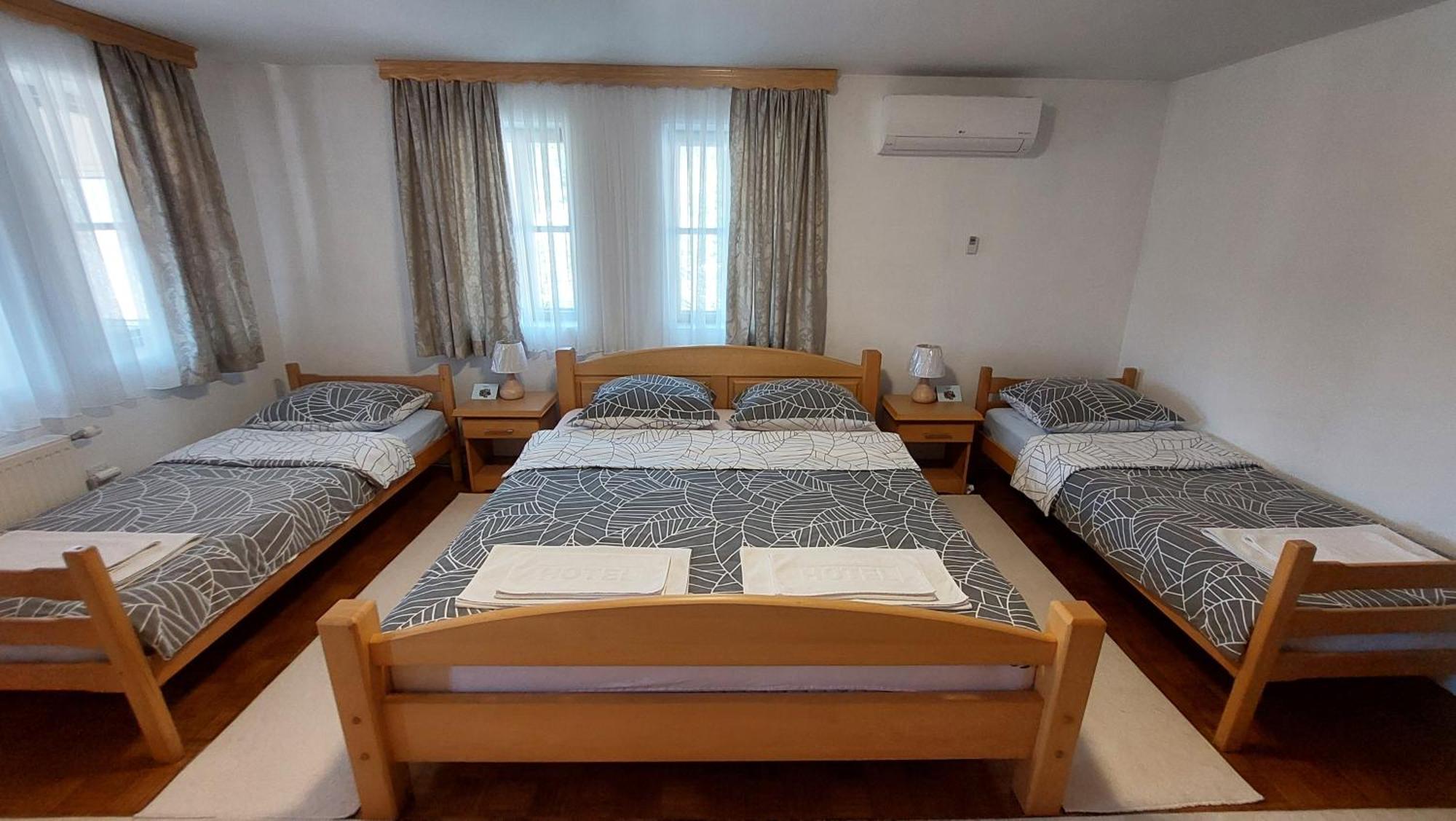 Panorama Travnik Aparthotel Buitenkant foto