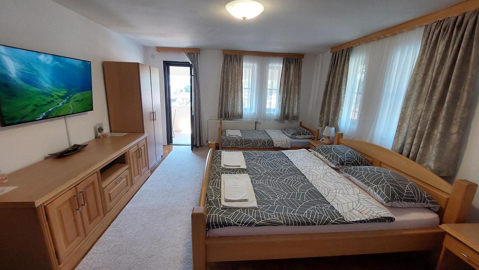 Panorama Travnik Aparthotel Buitenkant foto