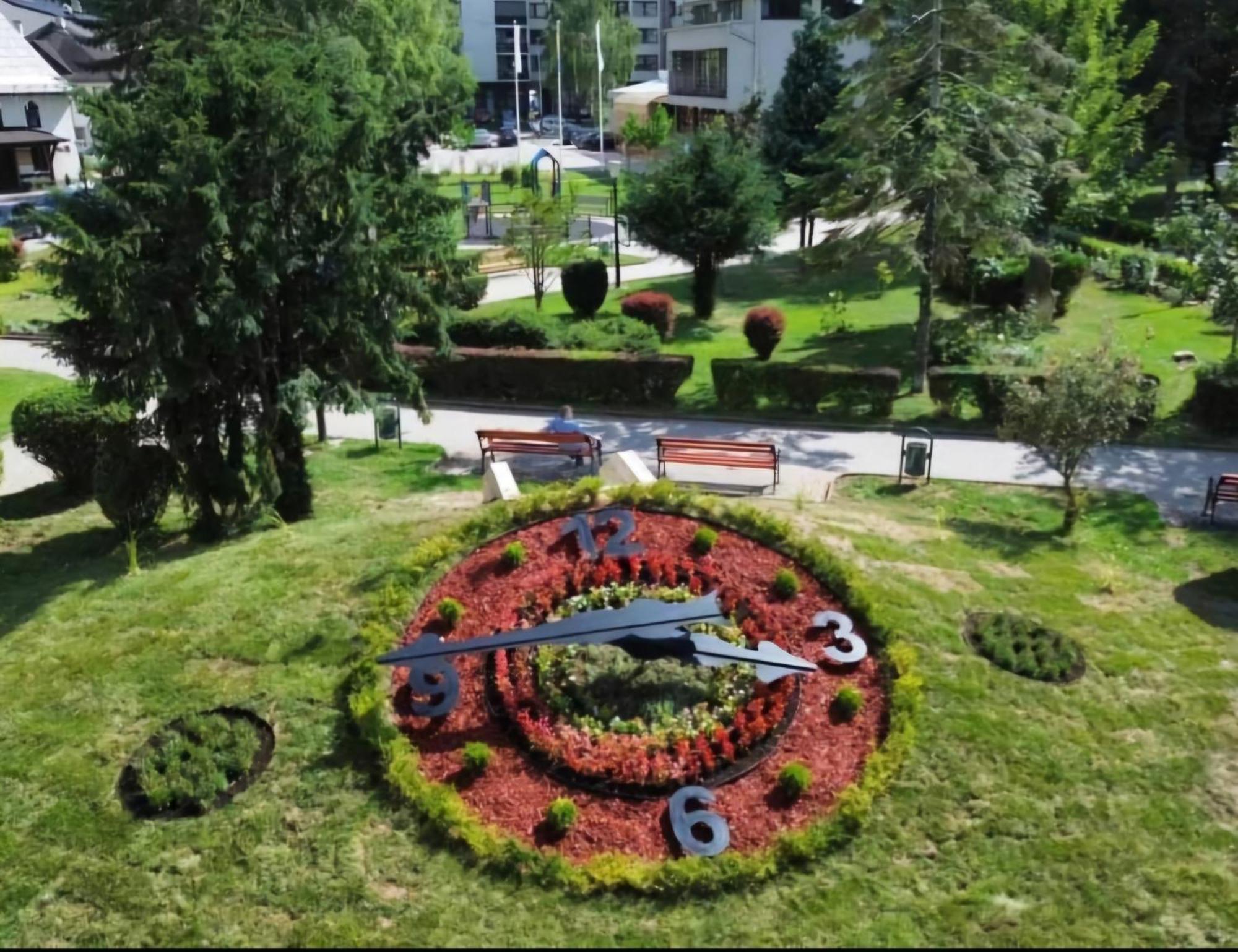 Panorama Travnik Aparthotel Buitenkant foto
